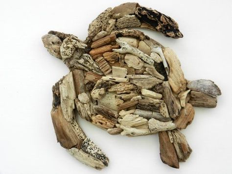 This beautiful driftwood sea turtle is made of natural driftwood found on the beaches of South Florida. Each piece of driftwood is hand selected Driftwood Ideas, Driftwood Fish, Driftwood Diy, Driftwood Art Diy, Driftwood Projects, Driftwood Decor, Beach Wood, Beachy Decor, Turtle Beach