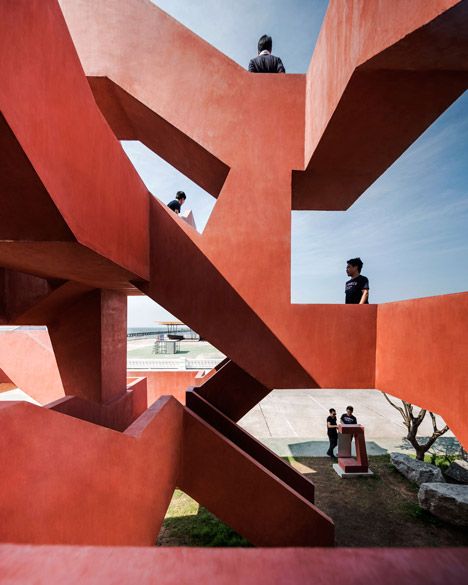 Supermachine Studio adds labyrinthine staircase to Thai park Architecture Art Nouveau, Stairs Architecture, Architecture Awards, Salou, Brutalism, Staircase Design, Architecture Project, Contemporary Architecture, Labyrinth