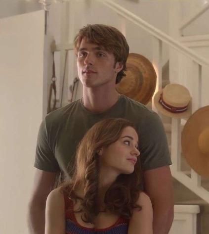 the kissing booth Noah Flynn, The Kissing Booth, Tv Show Couples, Kissing Booth, Chick Flicks, Joey King, Movie Couples, Romantic Movies, Movie Lover