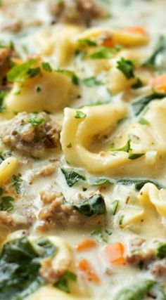 Creamy Sausage and Tortellini Soup ~ A bowl full of comfort... It’s loaded with veggies, sausage and cheese tortellini- plus it comes together in just 45 minutes! Sausage And Tortellini Soup, Sausage And Tortellini, Soup Sunday, Creamy Tortellini, Creamy Tortellini Soup, Sausage Tortellini Soup, Pasta Alla Carbonara, Tomato Tortellini Soup, Wallpaper Food