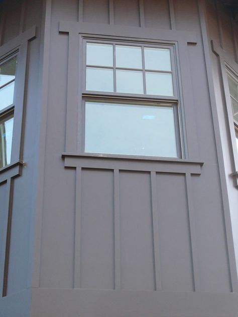 Craftsman Style Exterior Window Trim, Board And Batten Bay Window Exterior, Board And Batten Window Trim Exterior, Craftsman Exterior Windows, Board And Batten Window Trim, Craftsman Style Windows Exterior, Board And Batten Cottage Exterior, Window Molding Trim Exterior, Board And Batten Window