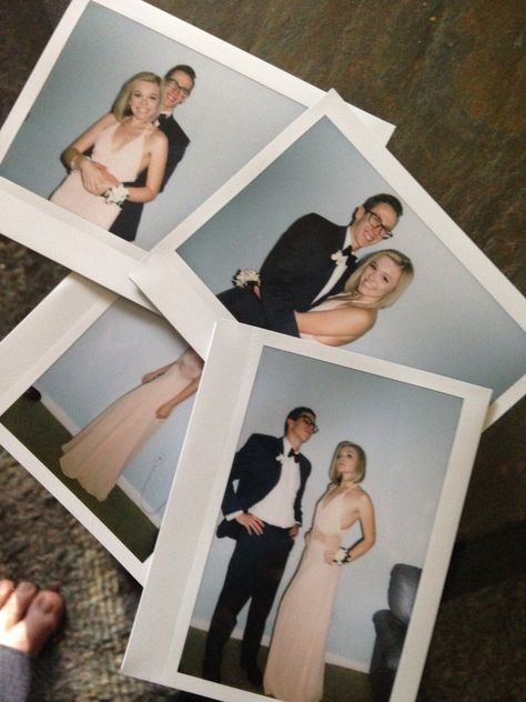 Prom Polaroid Pictures, Cute Prom Ideas, Prom Polaroid, Neutral Maxi Dress, Prom Photo Ideas, Peach Prom Dress, Couples Prom Pictures, Funny People Falling, Couples Prom