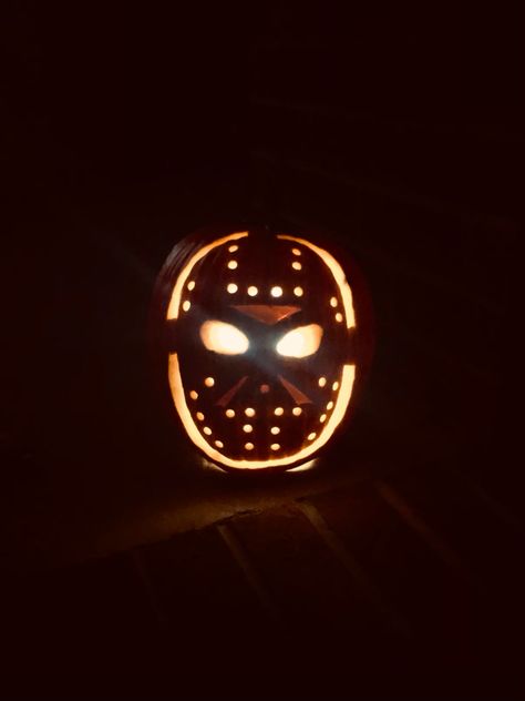 Jason Mask Pumpkin Carving, Horror Characters Pumpkin Carving, Pumpkin Carving Jason Vorhees, Charmander Pumpkin Carving, Nasa Pumpkin Carving, Pumpkin Carving Terrifier, Pumpkin Carving Ideas Pattern, Pumpkin Carving Ideas Jason, Horror Character Pumpkin Carving