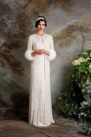 Dolores and Cadogan Dresscode Party, Flapper Wedding Dresses, Piaget Rose, Flapper Wedding, 1920s Wedding Dress, Eliza Jane, Glamour Vintage, Vintage Gowns, Winter Wedding Dress