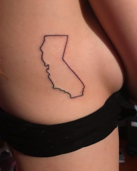 California Outline Tattoo - Tiny Tattoos - Minimalist Tattoos Outline Of California Tattoo, Simple California Tattoo, California Tattoo For Women, Cali Tattoo Ideas, California Tattoo Ideas, California Tattoos, Cali Tattoo, California Outline, Tattoo Tiny