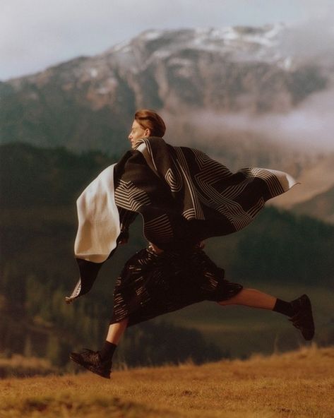 Veronika Kunz by Hordur Ingason | lacónico Mountain Fashion Photography, Mountain Editorial, Fashion Campaign Editorial, Dreamy Editorial, Norway Fashion, Nature Editorial, Outdoor Fashion Photography, Nomad Fashion, Mountain Fashion