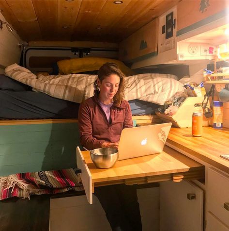 For anyone who wants to be a digital nomad, this article has the perfect vanlife organization ideas and hacks for a DIY campervan build. Lot's of mobile office ideas and some cool jobs I didn't know you could do in a campervan! Messy Office, Diy Campervan, Vintage Camper Remodel, Drawer Organization, Kombi Home, Vw Lt, Mobile Office, Desk Drawer, Camper Makeover