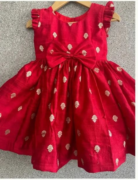 Pattu Frocks, Indian Dresses For Kids, Frock Models, Cotton Frocks For Kids, Frocks For Babies, Frocks For Kids, Simple Frock Design, Kids Dress Collection, Simple Frocks