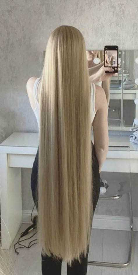 Long Shiny Hair, Extremely Long Hair, Long Hair Tips, Long Silky Hair, Rapunzel Hair, Long Blond, Long Hair Pictures, Straight Blonde Hair, Really Long Hair