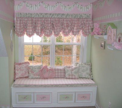 Lovely BedRoom Shabby Chic Girls Bedroom, Styl Shabby Chic, Girls Room Design, Shabby Chic Living Room, Window Seats, Casa Vintage, Shabby Chic Bedroom, Shabby Chic Bedrooms, Chic Bathrooms