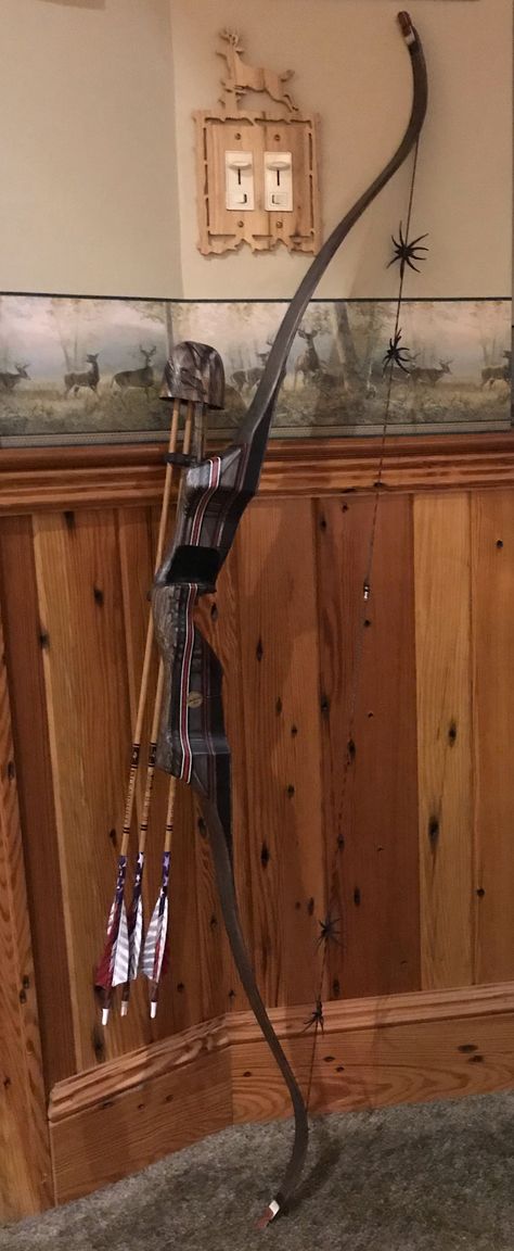 Black Widow PSA ll Gray Bark Recurve Bow. 54 lb at 28 inches Traditional Bow Hunting, Bow And Arrow Wallpaper, Hawkeye Bow, Bow Hunting Tips, Traditional Recurve Bow, Hunting Bows, Recurve Bow Hunting, Survival Bow, Recurve Bows