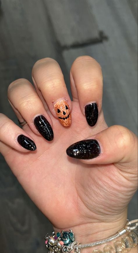 pumpkin nails, spooky nails, halloween hails, winter nails, fall nails, nails 2022, summer nails, autum nails Spooky Nails Halloween, Halloween Nails 2022, November Nail Art, 2022 Summer Nails, November Nail, Nails Spooky, Fall Acrylic, Nails Fall Nails, Spooky Nails