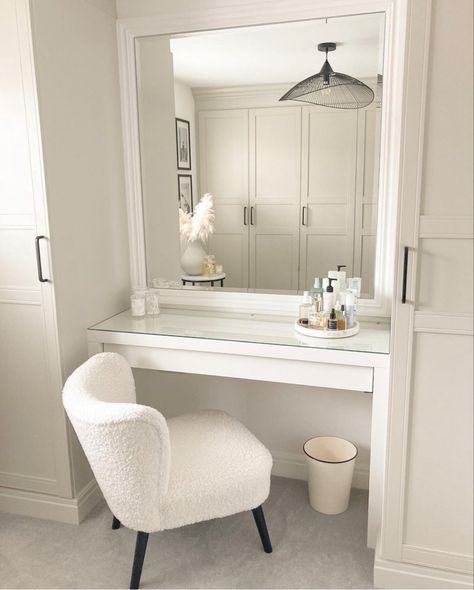 Bedroom As Dressing Room, Whole Bedroom Interior Design, Dressing Table And Wardrobe Ideas, Wardrobe With Big Mirror, Dressing Table In Small Bedroom, 3 Bed One Room, Dressing Room Bedroom Ideas, Dressing Room Table Ideas, Bedroom Vanity Chair