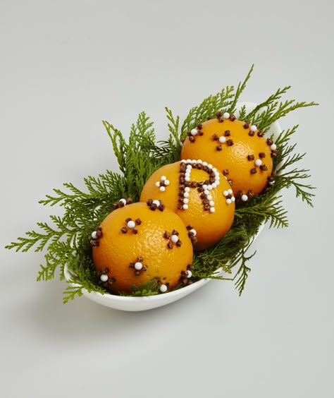 Snowmen Wreaths, Orange Pomanders, Pomander Balls, Vintage Christmas Crafts, Orange Clove, Homemade Ornaments, Holly Leaves, Evergreen Trees, Holiday Entertaining