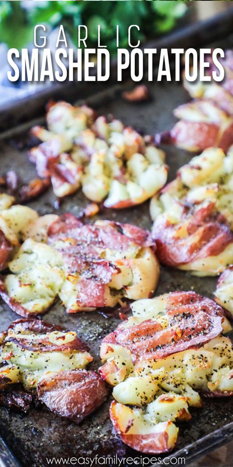 Easter Meal Ideas, Red Skin Potatoes Recipe, Smashed Red Potatoes, Outdoor Griddle Recipes, Garlic Smashed Potatoes, Burger Side Dishes, Red Potato Recipes, Easter Meal, Smashed Potatoes Recipe