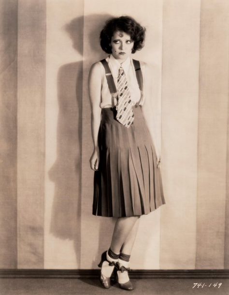 National Womens Day, Wild Party, Clara Bow, 20s Fashion, 1920s Fashion, Vintage Hollywood, In The Wild, Vintage Beauty, Historical Fashion