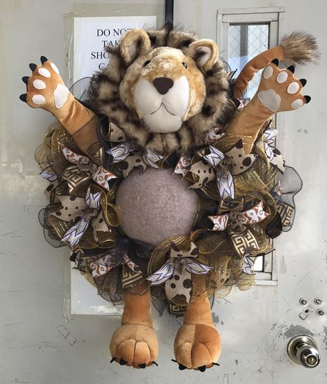 Lion Mesh Wreath Lion Wreath, Dragon Wreath, Dog Wreath Made With Tulle, Animal Print Wreath Deco Mesh, Wreath Leopard, Animal Wreaths, Leopard Print Ribbon Wreath, Baby Wreaths, Baby Wreath