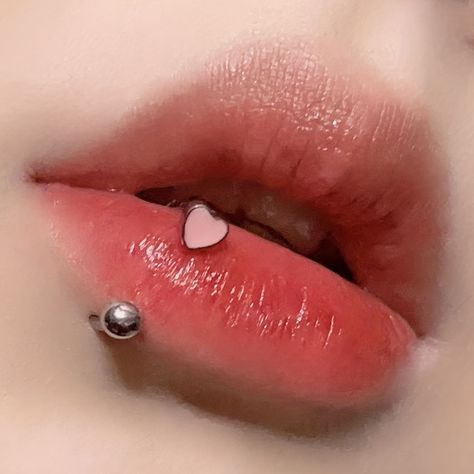 Heart Shaped Lips, Postpartum Tummy, Piercing Labret, Nail Piercing, Horseshoe Ring, Summer Pants Women, Labret Studs, Cute Piercings, Womens Wide Leg Pants