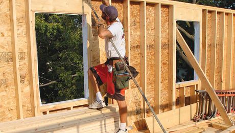 Knee Wall, Load Bearing Wall, Home Building Tips, House Shed, Wood Roof, Roof Trusses, Build Your Own House, House Viewing, Floor Framing