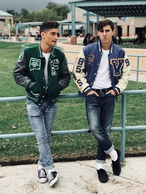 1980s Mens Fashion Casual, 1980s School Fashion, 80's Jock Aesthetic, 80s Letterman Jacket Outfit, Jock Outfit Men, 90s Letterman Jacket Outfit, 80s Outfits Party Women 1980s, 80s Highschool Fashion, Male 80s Fashion