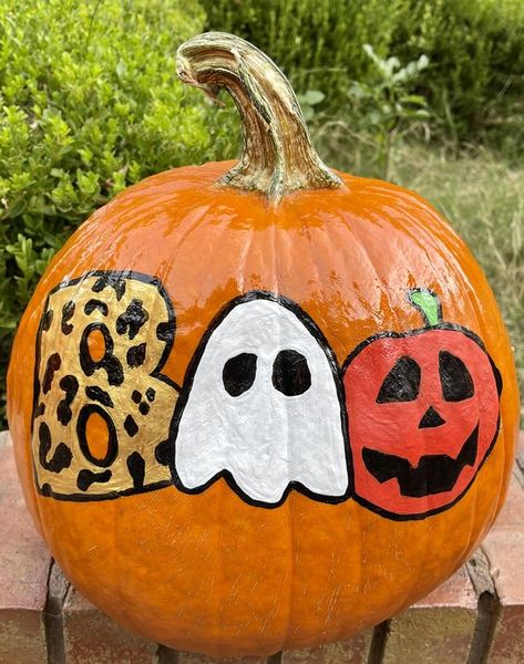 Big Pumpkin Painting Ideas, Paint A Pumpkin Ideas, Pumpkin Painting Easy, Diy Pumpkins Painting, Cute Painted Pumpkin Ideas, Pumpkin Designs Painted, Pumpkins Painting, Pumpkin Painting Party, Pumpkin Paint