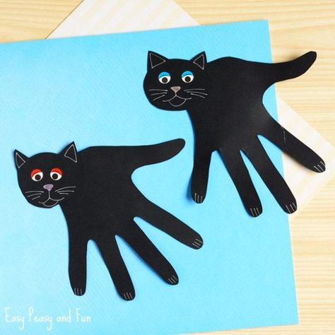 Handprint Black Cat Craft Black Cat Craft, Paper Cat Craft, Quick Halloween Crafts, Fall Handprint Crafts, Craft For Halloween, Zoo Crafts, Halloween Arts, Fun Summer Crafts, Halloween Decorations For Kids