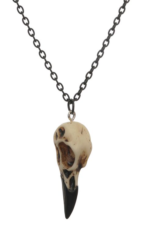 Remis en stock / Back in stock: Raven skull resin necklace black chain pagan occult goth Prix: 11.90 #new #nouveau #japanattitude #necklaces #colliers #necklace #jewelery #skull #beige #offwhite #beak #chain #raven #black #gothic #rock #occult #witchy #off-white Crow Necklace, Raven Skull Necklace, Witchy Necklace, Son Of Hades, Pagan Necklace, Skull Keychain, Raven Skull, Steampunk Gears, Witchy Fashion