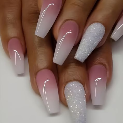 Faster shipping. Better service Pink Sparkly Nails, Ongles Beiges, Nagel Tips, Polish Ideas, Coffin Press On Nails, Fake Nails With Glue, Striped Nails, Metallic Nails, Nail Beauty