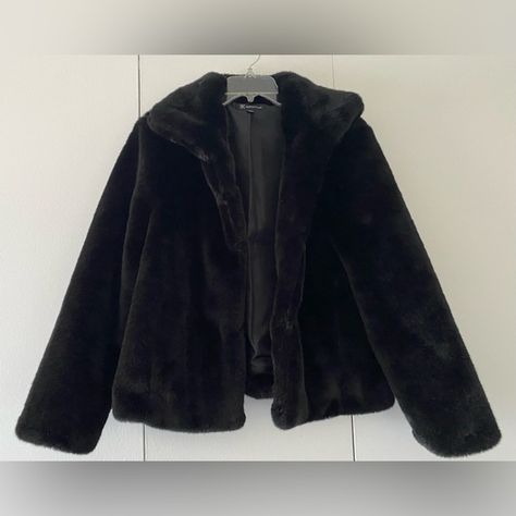 Black Faux Fur Jacket Fuzzy Black Jacket, Black Fluffy Sweater, Black Fluffy Jacket, Dream Wishlist, Black Faux Fur Jacket, Thrift Inspo, Fluffy Jacket, Fur Sweater, Fluffy Sweater