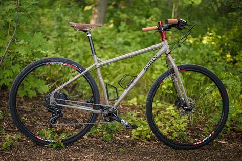 Building a Surly Ogre: Back to Basics - Bike Und Bier Surly Ogre, Surly Bike, Surly Bikes, Off Road Cycling, Build A Bike, Mountain Bicycle, Bike Trips, Gravel Bike, Bicycle Design