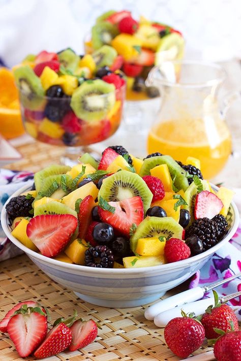 Sparkling Fruit Salad with Champagne Mimosa Dressing - The Suburban Soapbox Fruit Salad For Breakfast, Brunch Fruit Salad, Healthy Fruit Salad Recipes, Salad For Breakfast, Champagne Mimosa, Champagne Breakfast, Ambrosia Fruit Salad, Easy Fruit Salad Recipes, Vegetables Salad