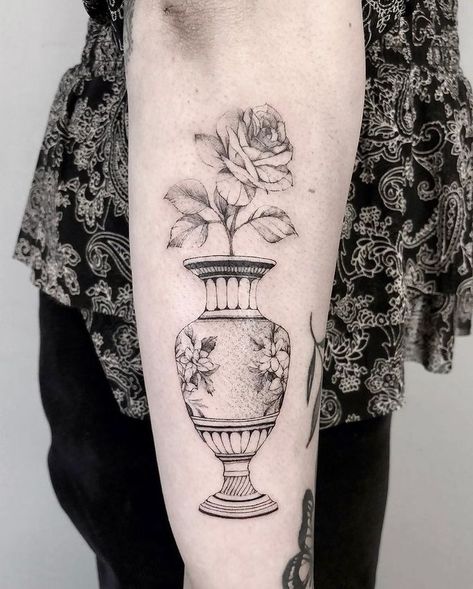 Tattoo work done with EM149 Tattoo work from USA on Instagram: @logan_artstudio @stigma_tattoo_supply Flower Vase Tattoo, Broken Vase, Vase Tattoo, Micro Tattoo, Petit Tattoo, Tattoo Work, Flower Tattoo Designs, Tattoo Supplies, Word Tattoos