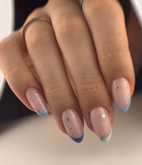 Summer French Tip Designs, Taylor Swift Nails Simple, Dancing Queen Nails, French Tip With Small Design, Navy Blue New Years Nails, Blue Nails With Gold Accent, Natural Length Nail Designs, Nail Inspo Biab, European Vacation Nails