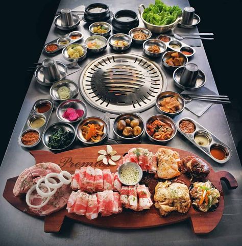 Table Products, South Korean Food, Korean Side Dishes, Korean Barbecue, Premium Meat, Food Places, Food Goals, Suzhou, Bbq Recipes