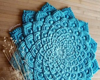 Dark Gradient, Textured Blankets, Textured Crochet, Crochet Mandala Pattern, Step By Step Crochet, Textured Yarn, Crochet Home Decor, Crochet Doily Patterns, Crochet Mandala