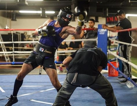 Winning Sparring Gear Mma Gym Aesthetic, Winning Boxing Gear, Mma Sparring, Sparring Pose Reference, Sparring Aesthetic, Boxing Sparring, Winning Boxing, Boxer Aesthetic, Olympic Boxing