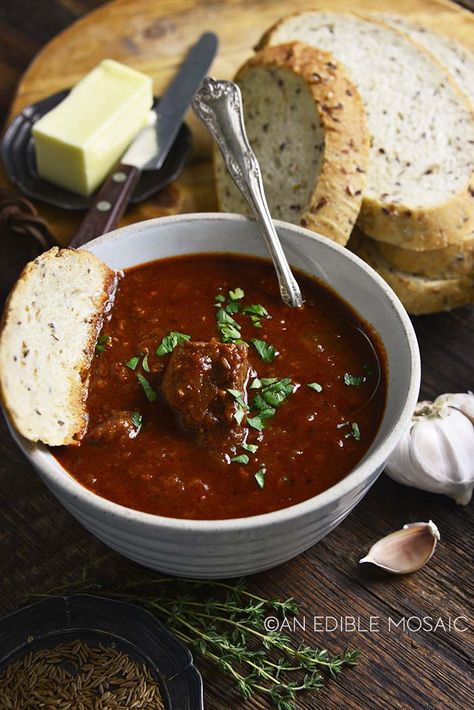 stovetop goulaschsuppe recipe German Goulash, Goulash Soup, German Food Authentic, Goulash Recipes, Soup And Stew, Beef Soup, Goulash, German Food, Recipe Video