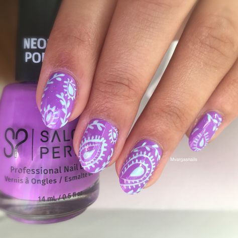 Paisley pattern nail art Paisley Nail Art Design, Paisley Pattern Nails, Paisley Nails Design, Rain Nails, Paisley Nails, Paisley Nail Art, Pattern Nail Art, Acrylic Ideas, Nail Art Instagram