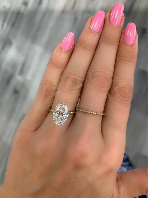 4 Carat Oval Engagement Ring Gold, Almond Ring Engagement, Almond Ring, Proposal Outfit, Ring Upgrade, Ring Concierge, Diamond Ring Engagement, Ring Inspo, Cute Engagement Rings