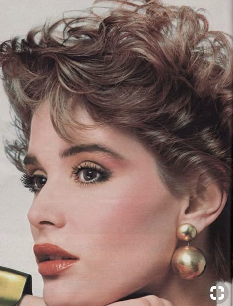 1980’s Makeup, 1980 Makeup, 80s Hair And Makeup, 1980s Makeup And Hair, 80s Makeup Looks, 80’s Makeup, 1980s Makeup, 1980s Hair, Look 80s