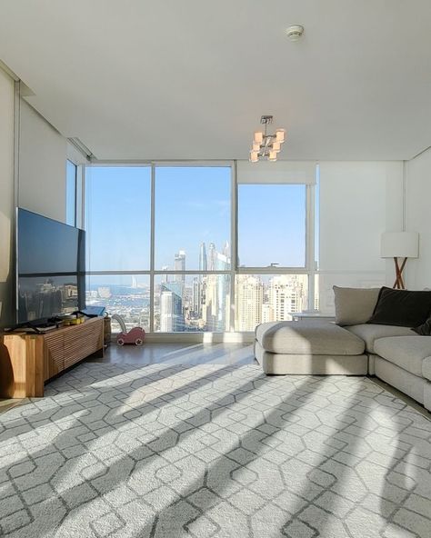 Dining with a view redefined. Step into this stunning apartment in JBR and revel in panoramic vistas of the Arabian Gulf, Palm Jumeirah, and Dubai Eye. Listed by @sam.mccone Trakheesi permit 7177864760 #jbr #luxuryapartments #dubailife #dubailuxuryliving #dubailuxuryproperty #dubailuxuryhomes Dubai Apartment View, Dubai Eye, Apartment Dubai, Dubai Apartment, Dubai Apartments, Dubai Home, Dubai Houses, Apartment View, Dubai Luxury