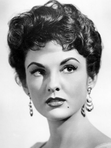 Allison Hayes Allison Hayes 1950s, Bat Masterson, Gangsta Art, Allison Hayes, Vintage Stars, Gina Lollobrigida, Famous Photos, Makeup For Blondes, How To Do Makeup