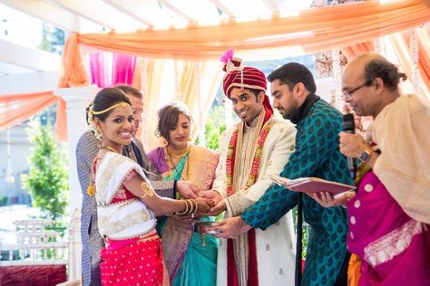 Konkani Indian Wedding Anaheim - Real Indian Weddings Konkani Wedding, Indian Wedding Rituals, Kandyan Wedding Couple, Outdoor Hindu Wedding Ceremony, Reception Indian Photography, South Indian American Wedding Fusion, Mehndi Function, Mehndi Party, Mehndi Ceremony