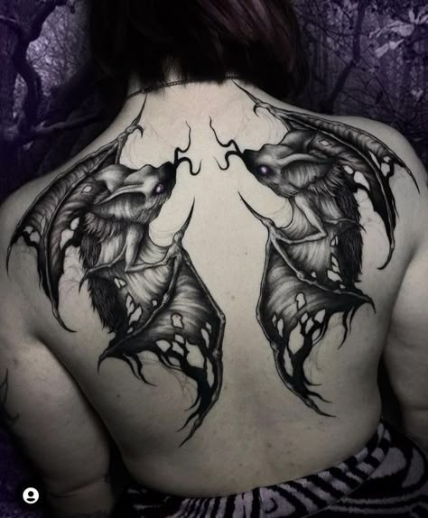 Dark Gothic Sleeve Tattoo, Creepy Back Tattoos, Spooky Spine Tattoo, Goth Wings Tattoo, Bat Wings Back Tattoo, Back Tattoo Goth, Gothic Back Tattoos For Women, Goth Spine Tattoo, Gothic Stomach Tattoo