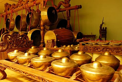 Gamelan orchestra, traditionally from the islands of Java or Bali. || Indonesian Culture Music Illustration, Traditional Music, Gongs, Holiday Activities, Diy Birthday, Chess Board, Traditional Art, Orchestra, Diy Art