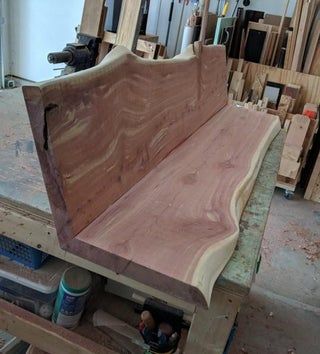 Projects With Cedar Wood, Live Edge Bench Seat, Live Edge Wood Projects Diy, Cedar Woodworking Projects, Rustic Outdoor Benches, Redwood Slabs, Cedar Wood Projects, Log Bench, Cedar Bench