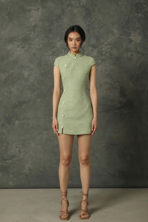 Rent this Natasha Tweed Mini Dress from Sau Lee, available now on HURR — Europe's leading fashion rental destination. Traditional Cheongsam, Sau Lee, Tweed Mini Dress, Looks Chic, Pearl Buttons, Looks Style, Cheongsam, Mandarin Collar, Winter Collection