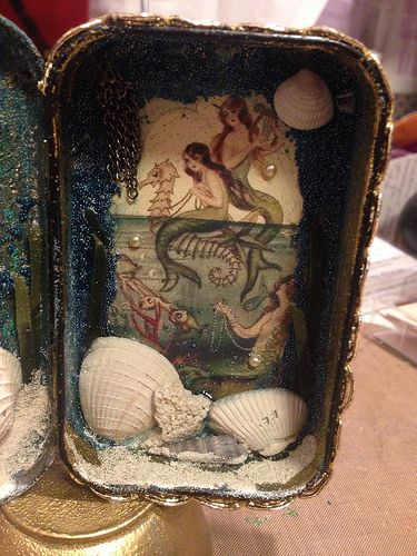 Tin Crafts, Shrines Art, Altar Art, Mermaid Siren, Altoid Tin, Siren Song, Altoids Tins, Altered Tins, Mermaid Aesthetic