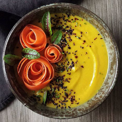 Carrot Roses, Sorrel Recipe, Sesame Seeds Recipes, Butternut Soup, Cooking Easy, Healthy Herbs, Black Sesame Seeds, Recipe Board, Black Sesame