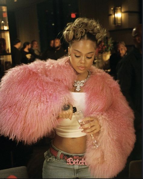 Female Rappers, Pink Princess, Happy Valentines, 2000s Fashion, Baddie Outfits, Fashion Killa, Look Fashion, Beyonce, Rappers